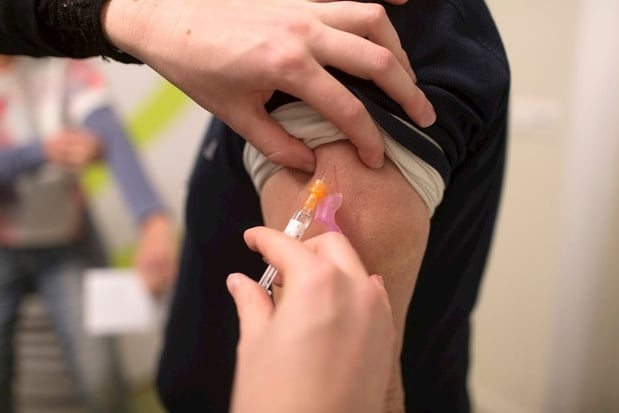 Apothekers mogen jaar langer griepvaccins zetten
