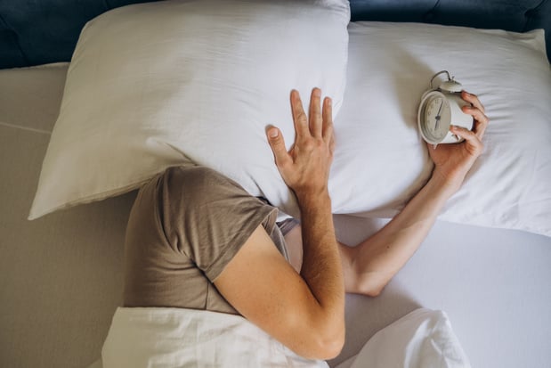 Durée du sommeil nocturne et complications microvasculaires dans le diabète de type 2 : une courbe de risque en U