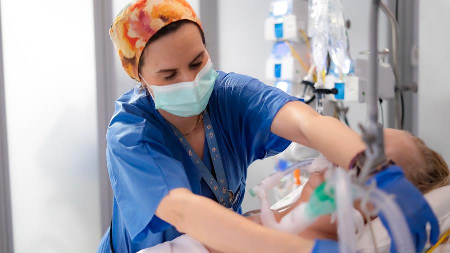 Nut van hoog-debiet zuurstoftherapie via de neus bij acute hypoxemische ademhalingsinsufficiëntie