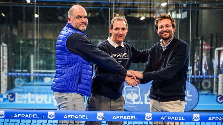 Eranovum en AFPadel plaatsen snelladers bij padelclubs
