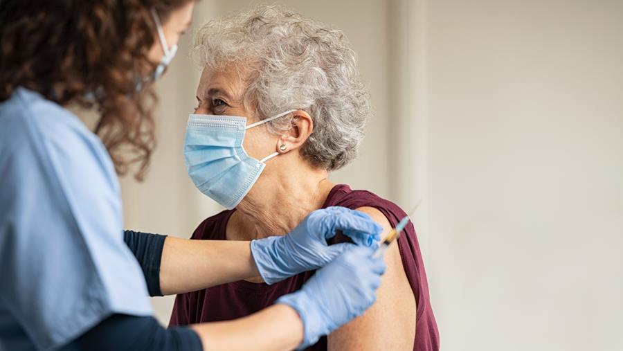 VS keurt eerste mRNA-griepvaccin voor 50-plussers goed