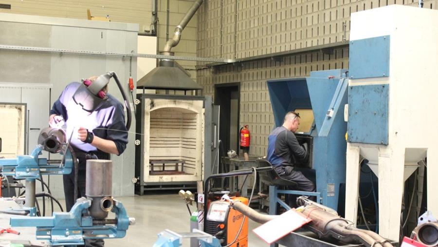 Roetfilters reinigen met Diesel Büchli