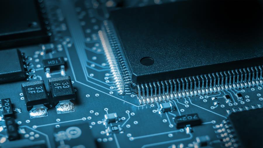 Kritisch tekort aan microchips bedreigt Europese autofabricatie