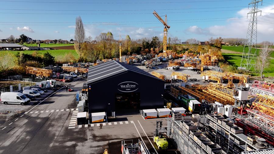 Les grues à tour et les grues à montage rapide Liebherr pour divers projets de construction