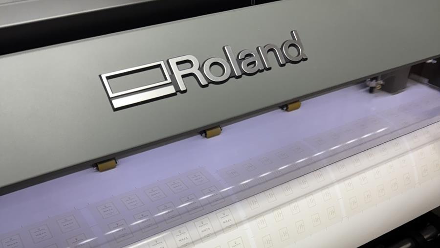 Abeille Imprim draait dag en nacht dankzij Roland DG Connect